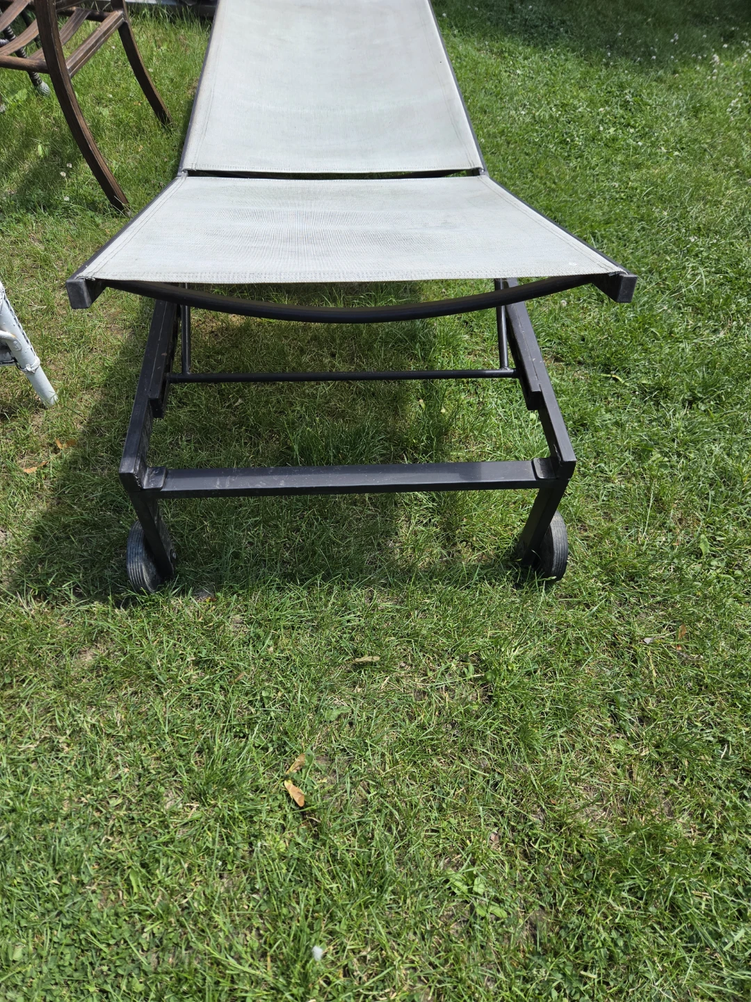 Outdoor Lounge Chair with Wheels - photo 2