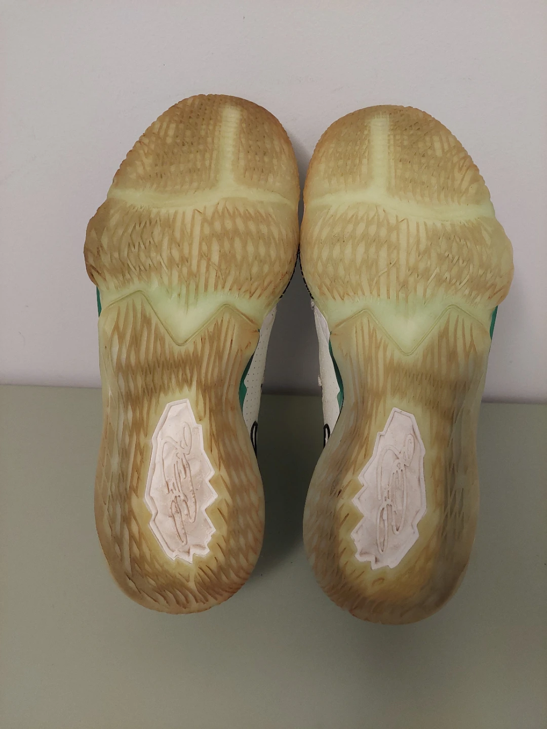 Nike LeBron 17 Low Glow Shoes - photo 5