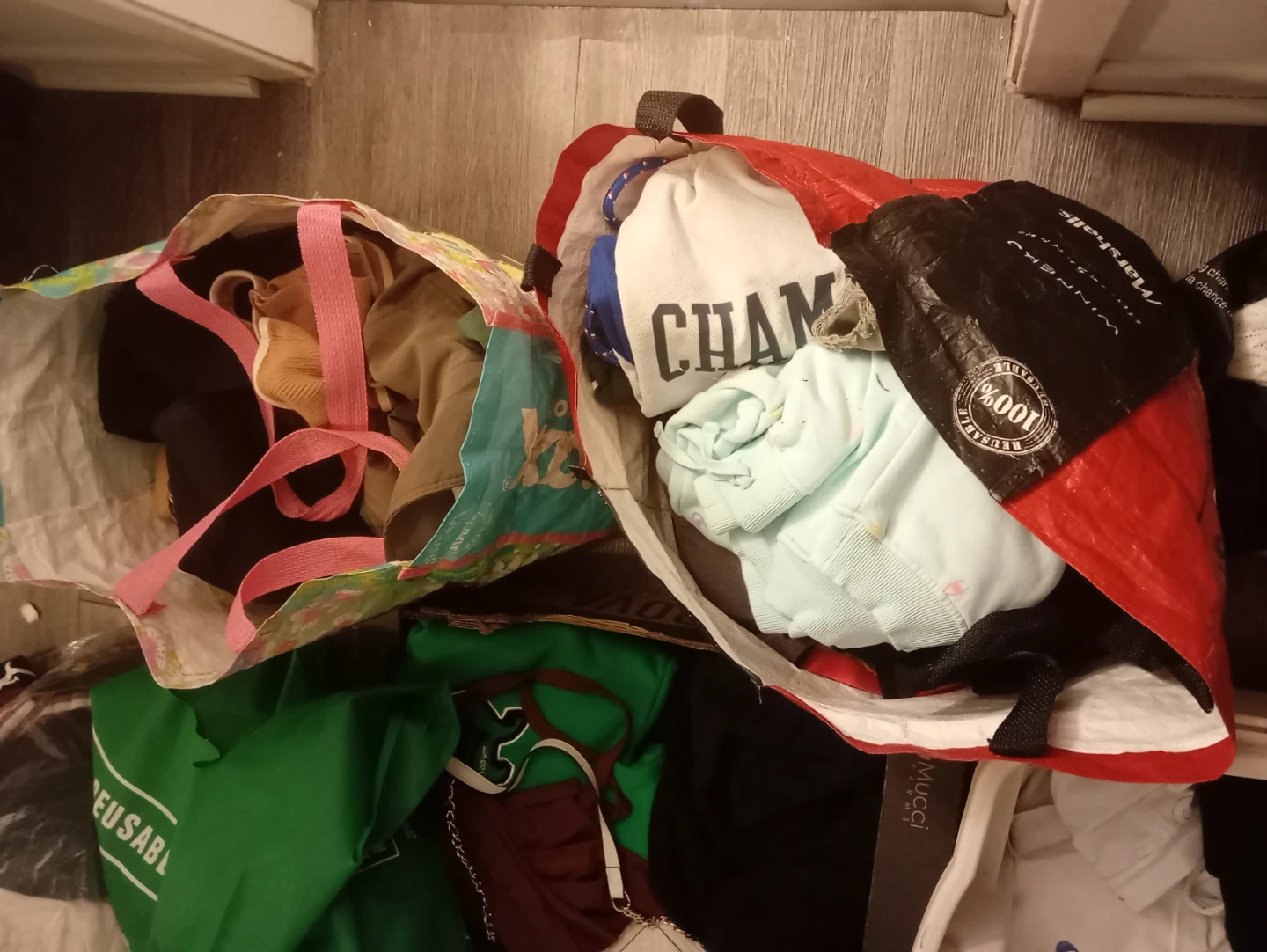 Bundle of women's Apparel - Various Brands. Sizes small /medium - photo 4