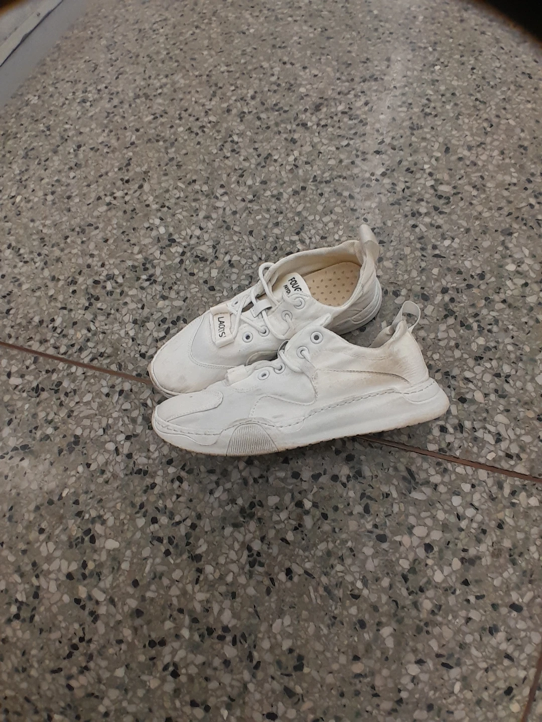 White Canvas Sneakers Original Lacoste  Women's Size 9 - photo 5
