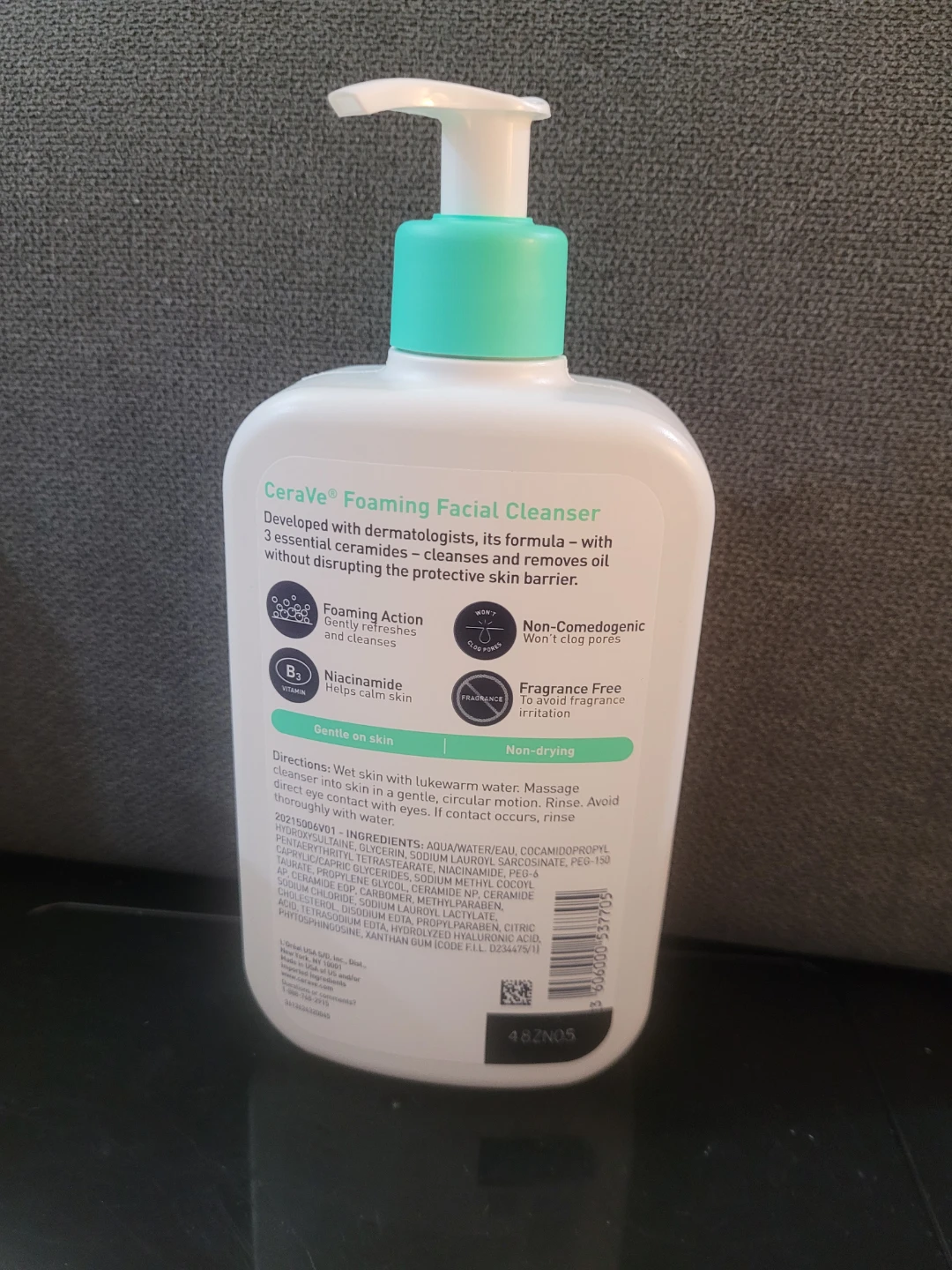 CeraVe Foaming Facial Cleanser - Value Size 16 FL OZ - photo 2
