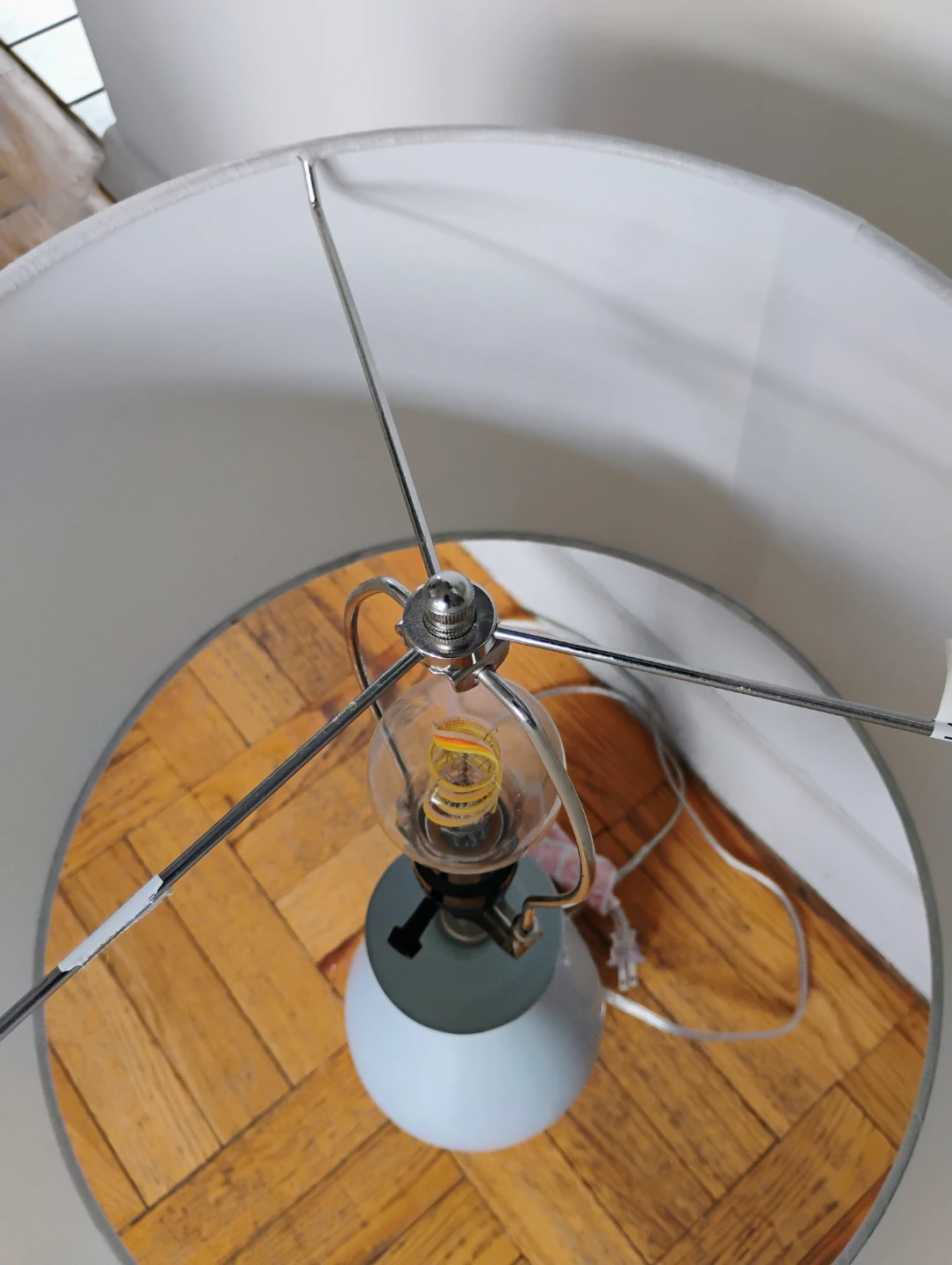 Table Lamp - photo 2