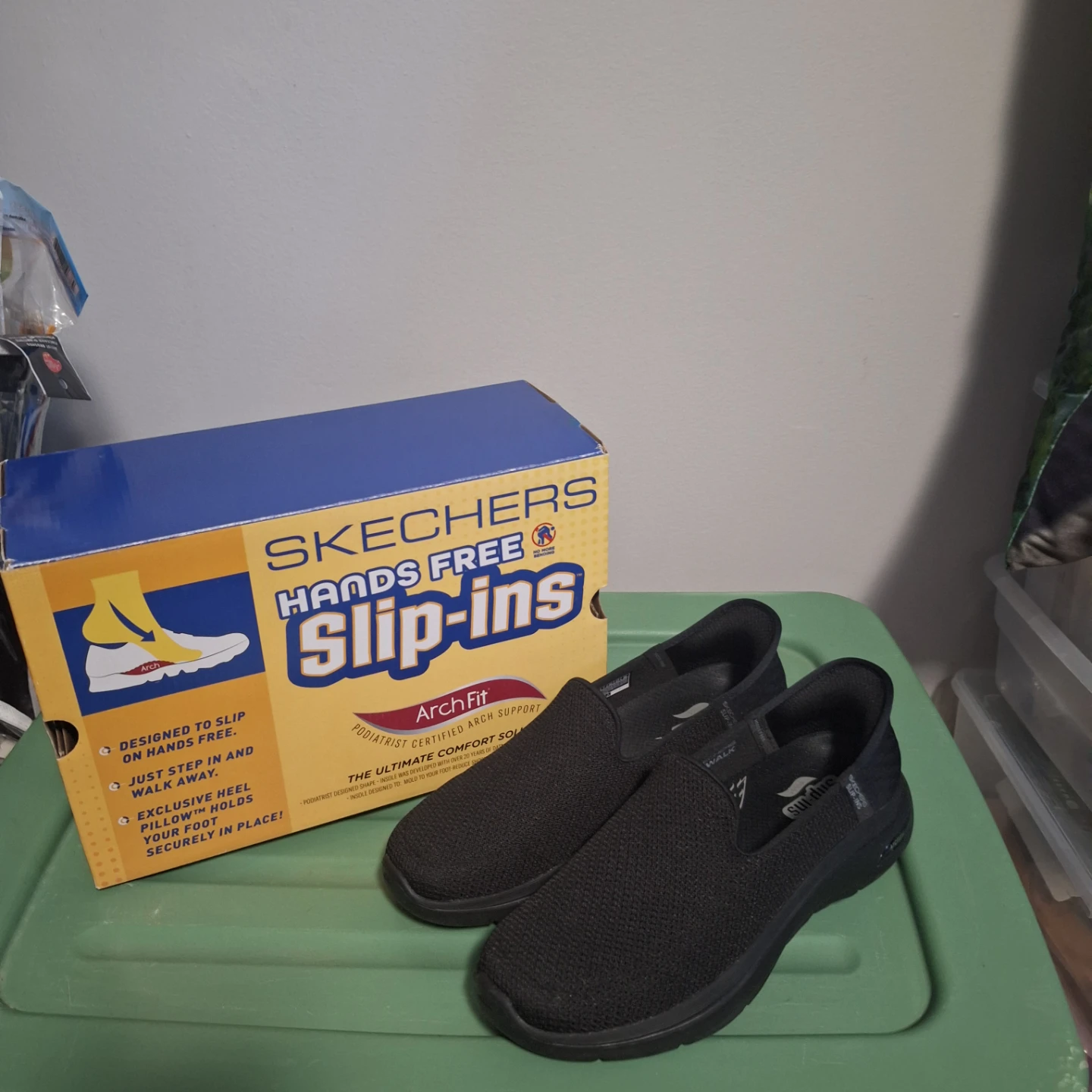 Skechers Hands Free Slip-ins Arch Fit Shoes