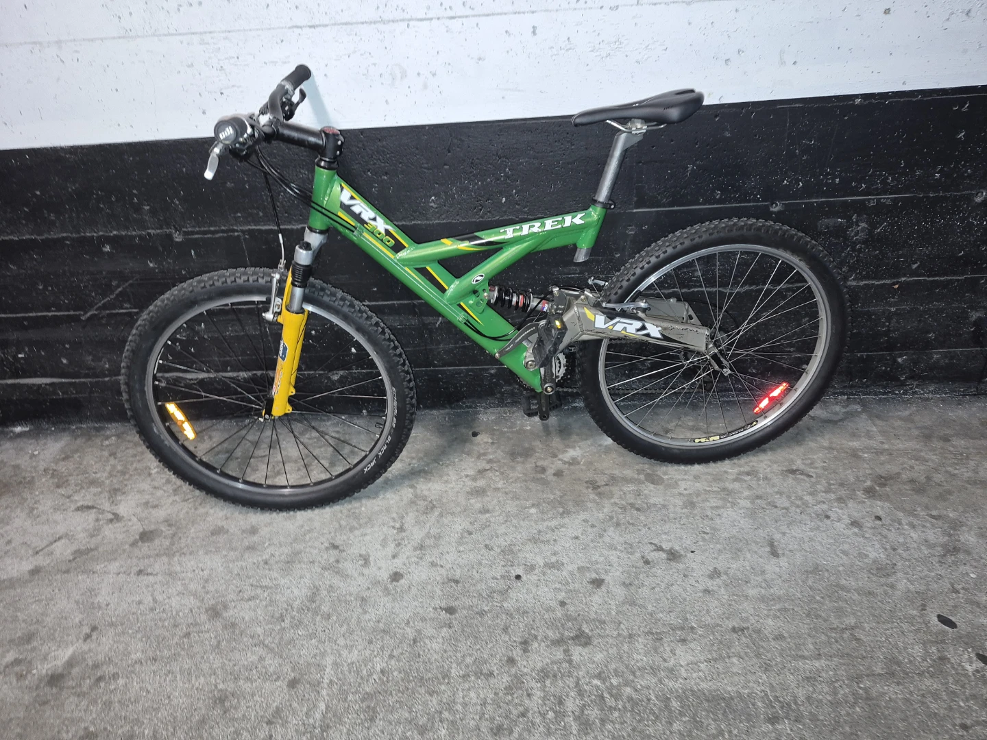 Classic Trek VRX 300 - Full Suspension Vintage Mountain Bike