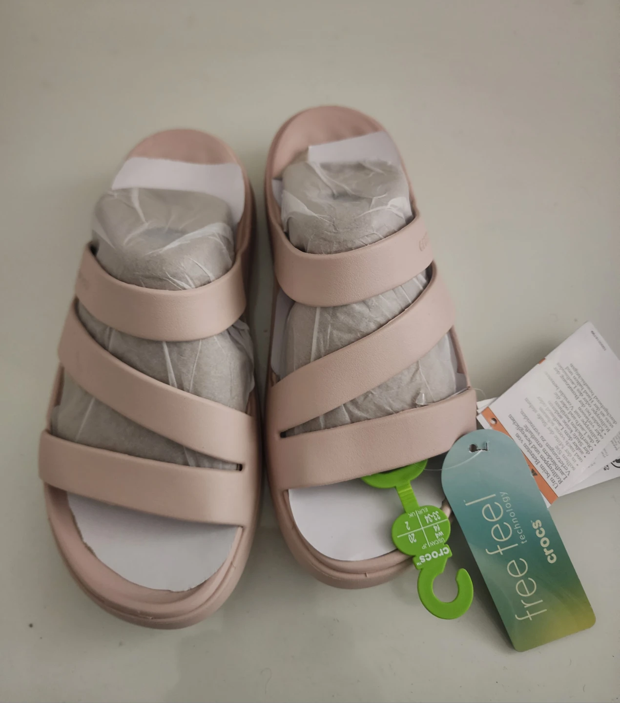 Crocs Women's Pink Sandals Size W4 - photo 3