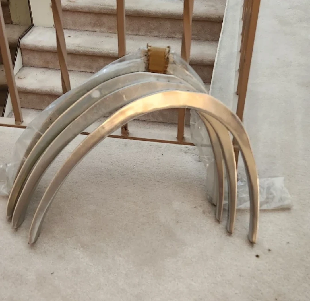 New Glass Table Top with Metal Legs - photo 3
