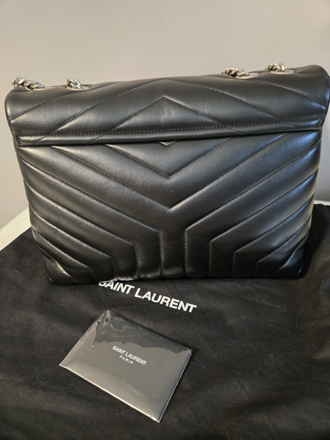 Authentic Saint Laurent Black Leather Shoulder Bag - photo 3