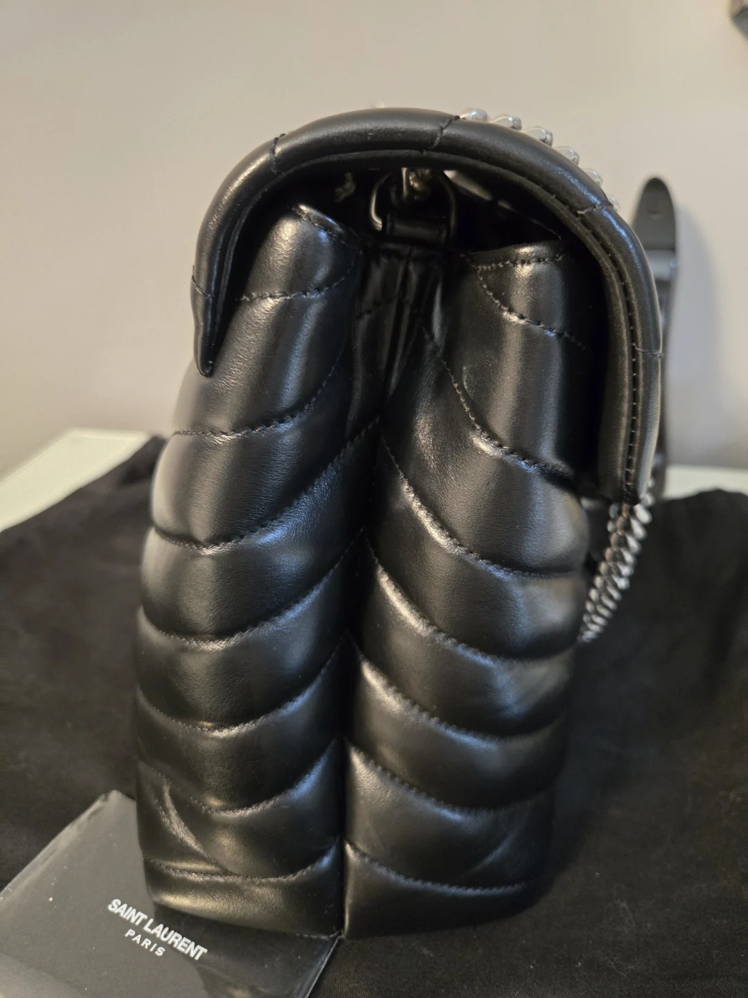 Authentic Saint Laurent Black Leather Shoulder Bag - photo 4