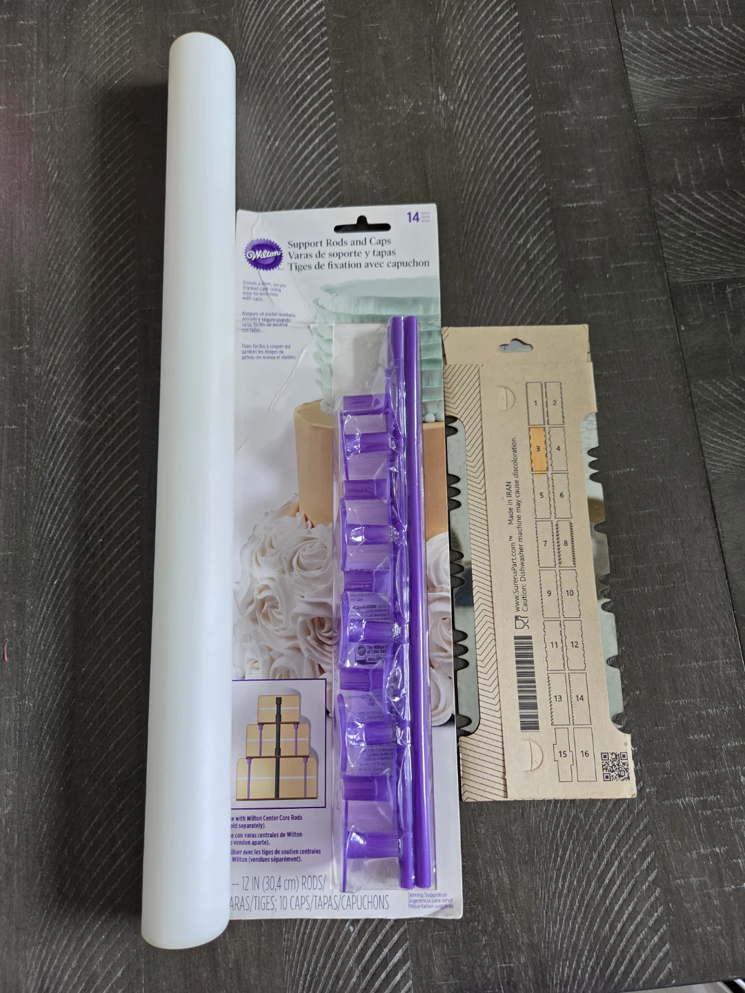 Wilton Cake Support Rods and Caps Set