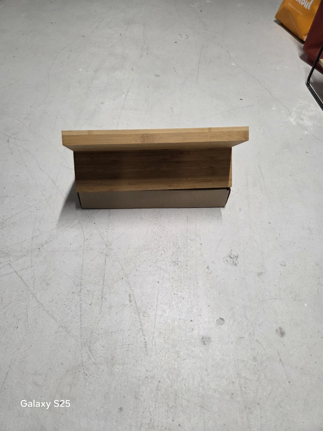 Bamboo Cutting Board Holder Stand