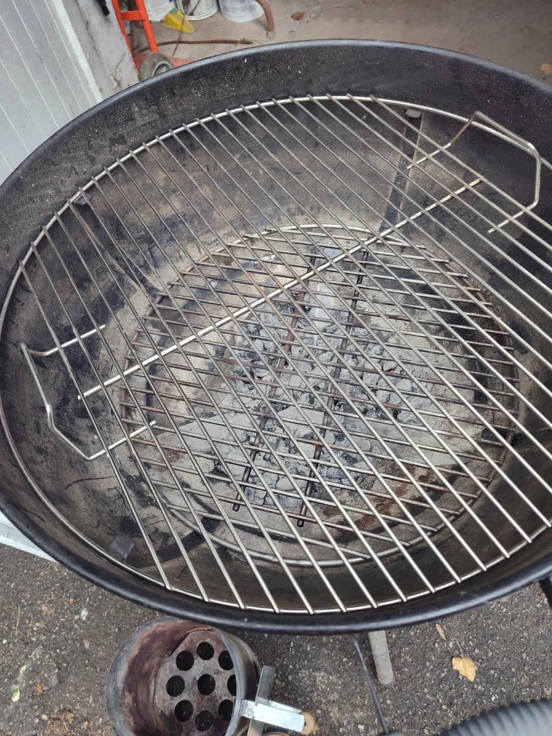 Weber Kettle Charcoal Grill - photo 3