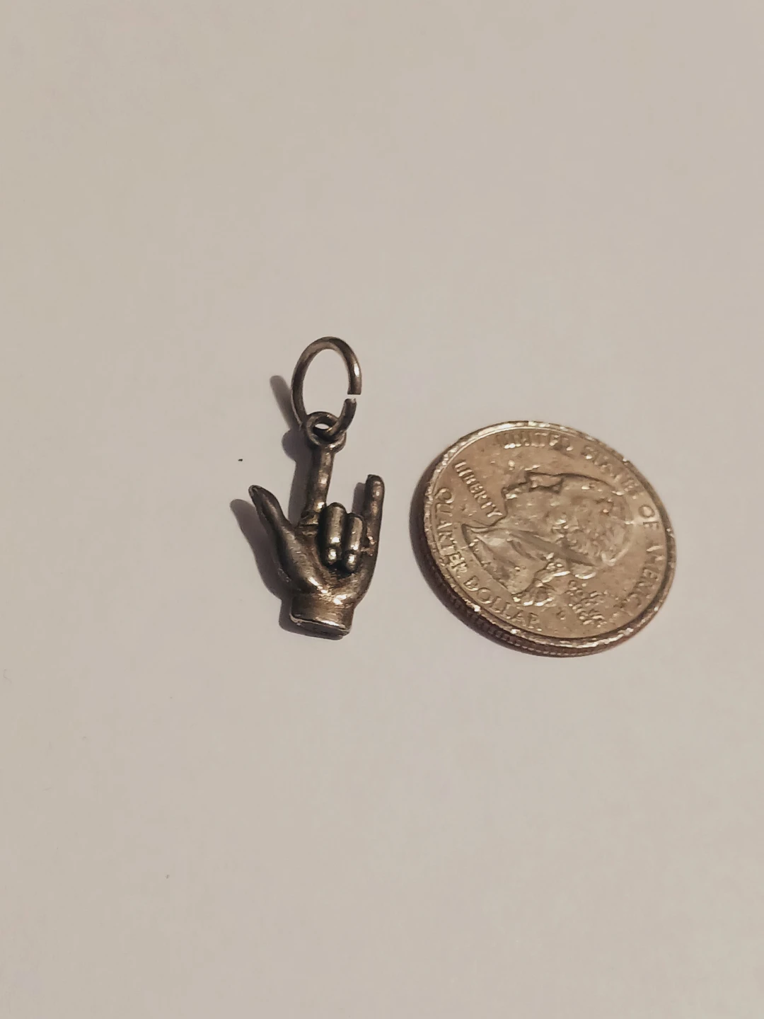 Small Sterling silver pendant - photo 2