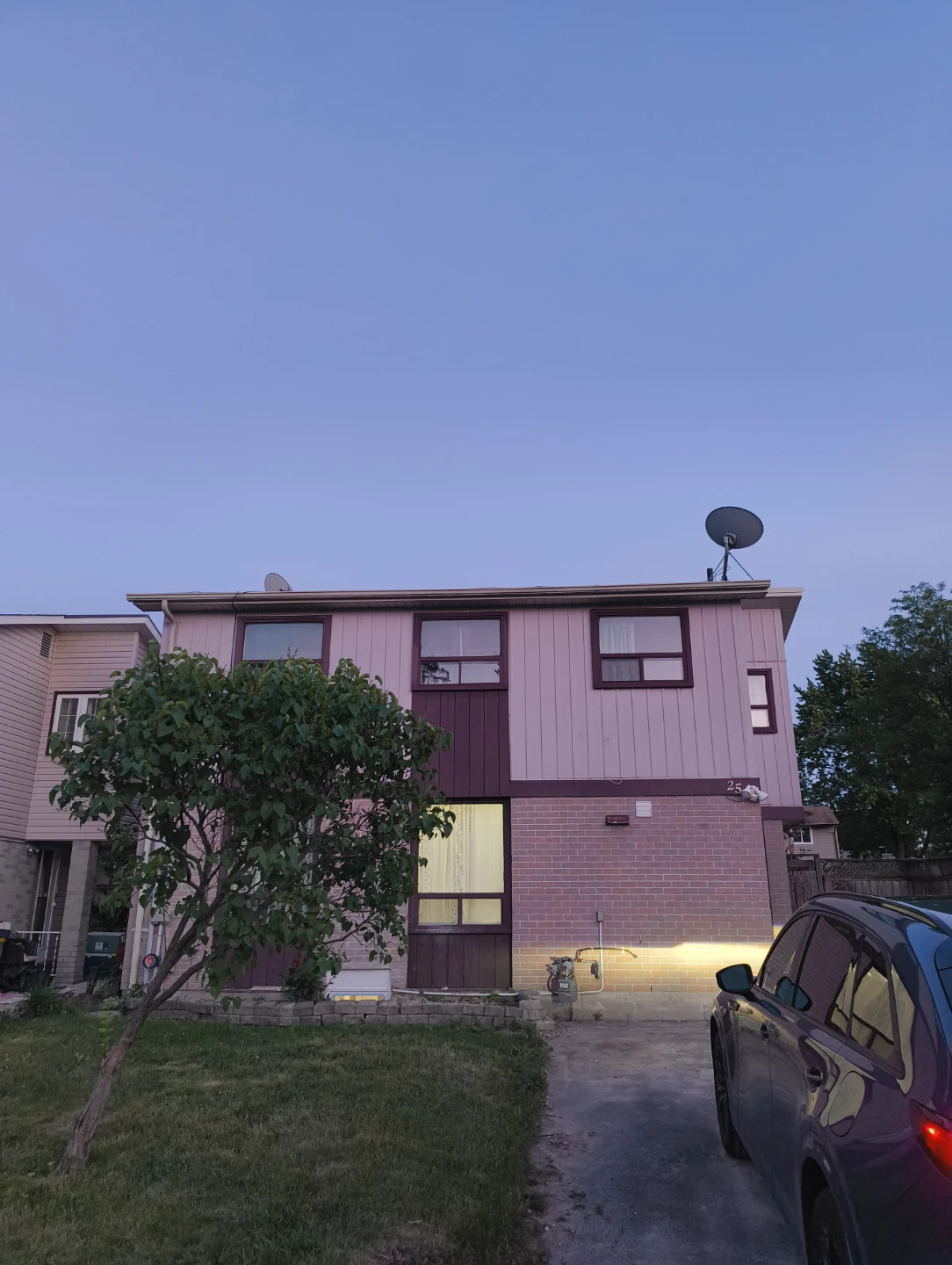 Legal Basement - One bedroom basement with Seprate entrance and