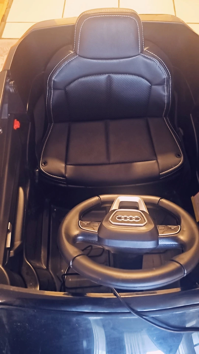 Audi Ride-On Car for Kids with controler - photo 4