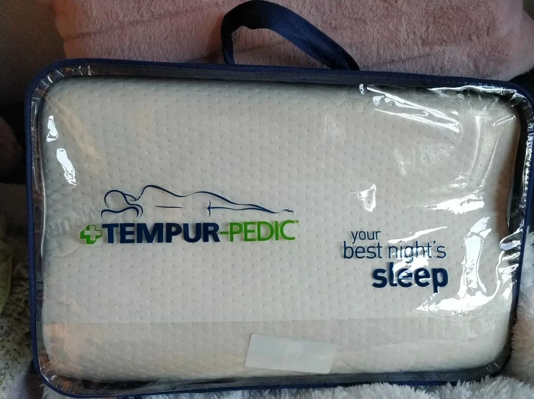Tempur-Pedic TEMPUR-Neck Pillow Standard Size - Medium Profile