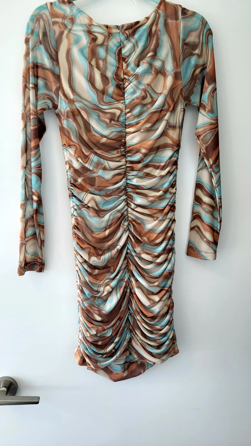 Dynamite Ruched Print Dress - photo 2