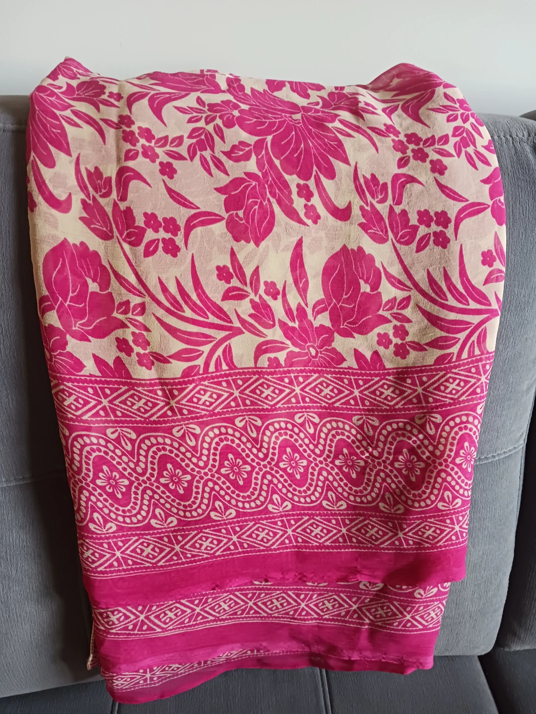 Women's Scarves  dupta each - photo 2