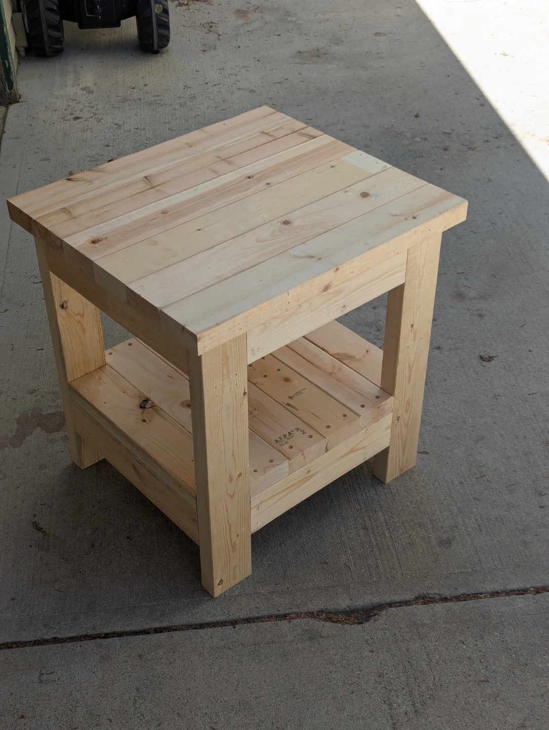 Handmade 2x4 Solid Wood Patio Side Table - photo 3