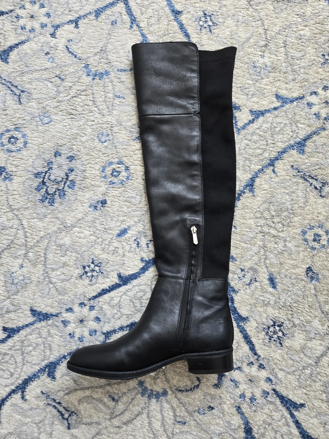 Black Leather Knee-High Boots - Size 8