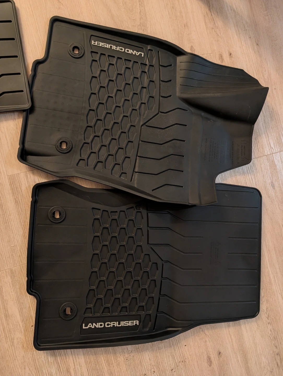 Toyota Land Cruiser All-Weather Floor Mats Set - photo 3