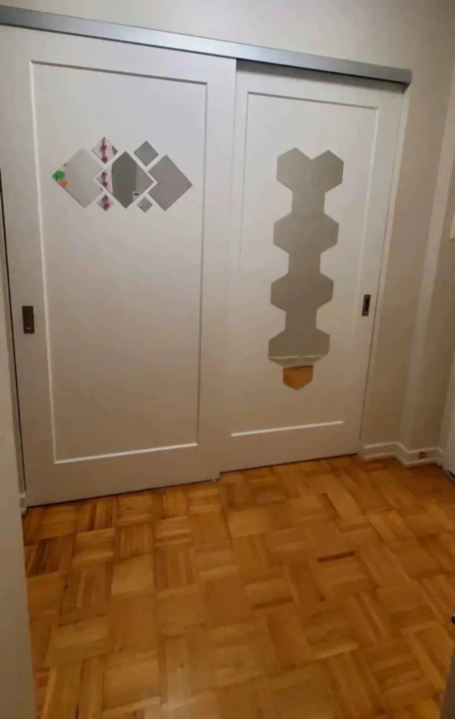 Studio Apartment Furnishings and Appliances - photo 5
