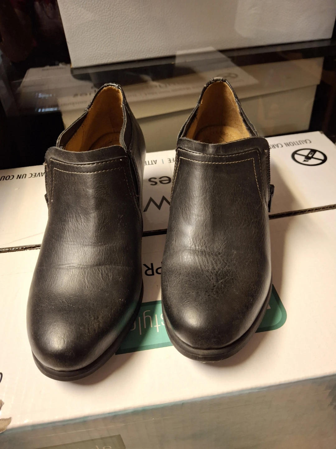 Black Ankle Boots with Side Zipper - photo 3