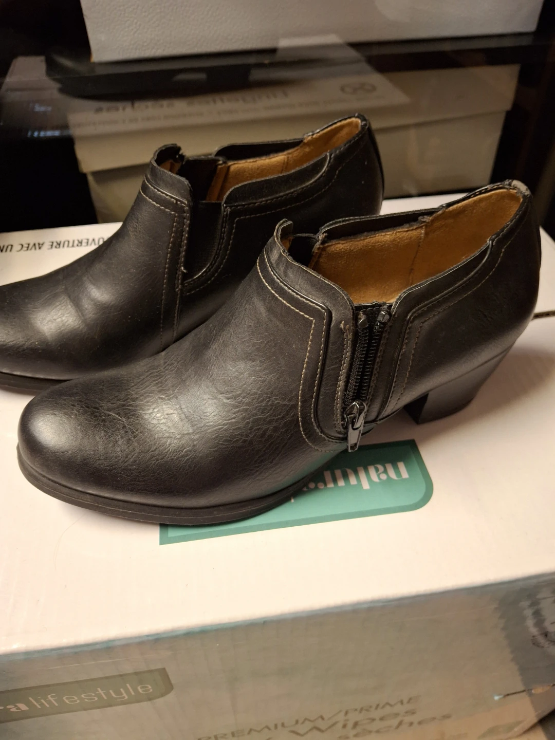 Black Ankle Boots with Side Zipper - photo 5