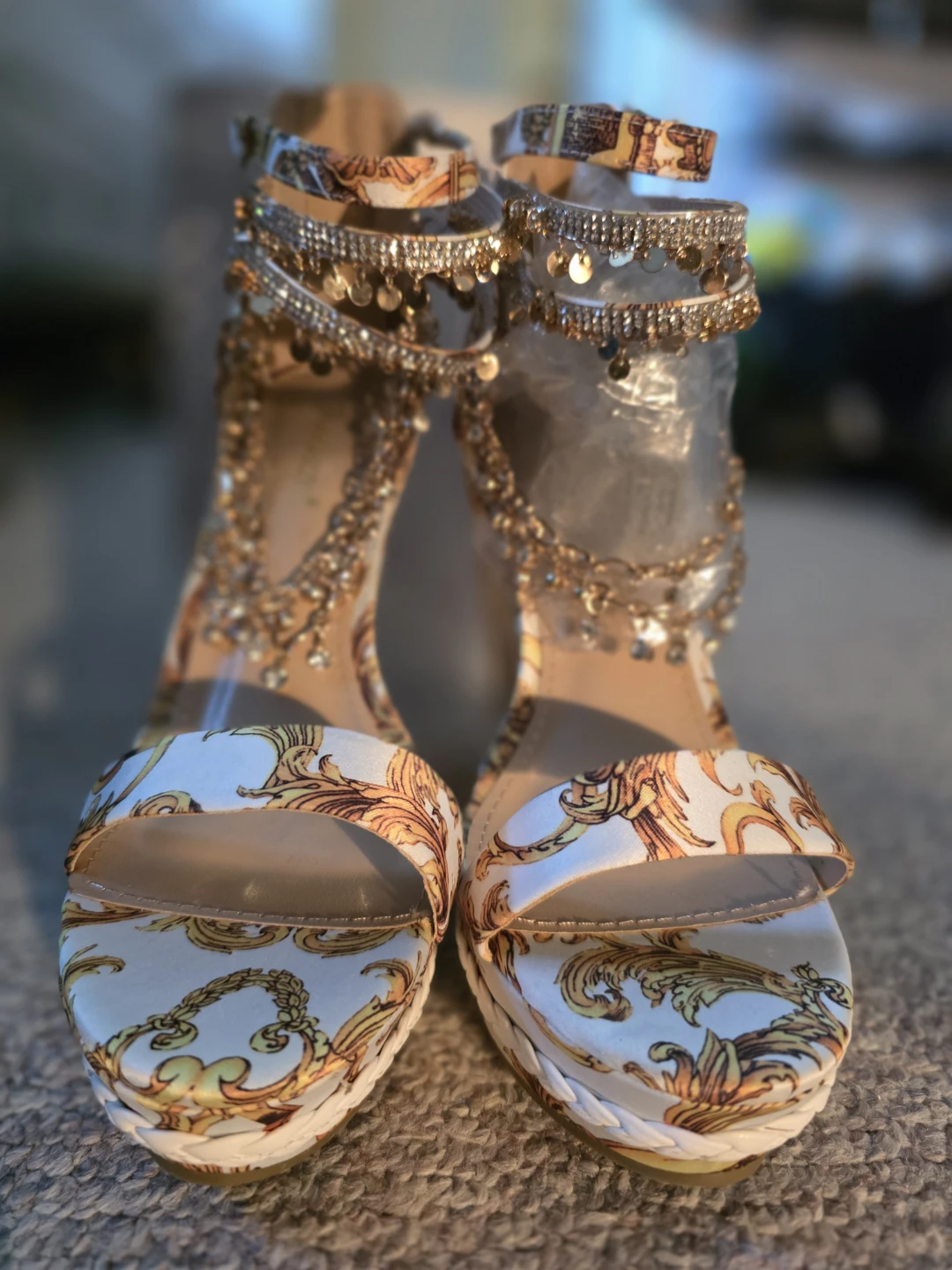 Free BRAND NEW Women's Wedge Sandals