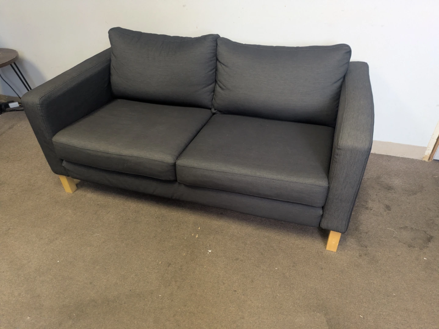 Loveseat - free delivery - photo 3