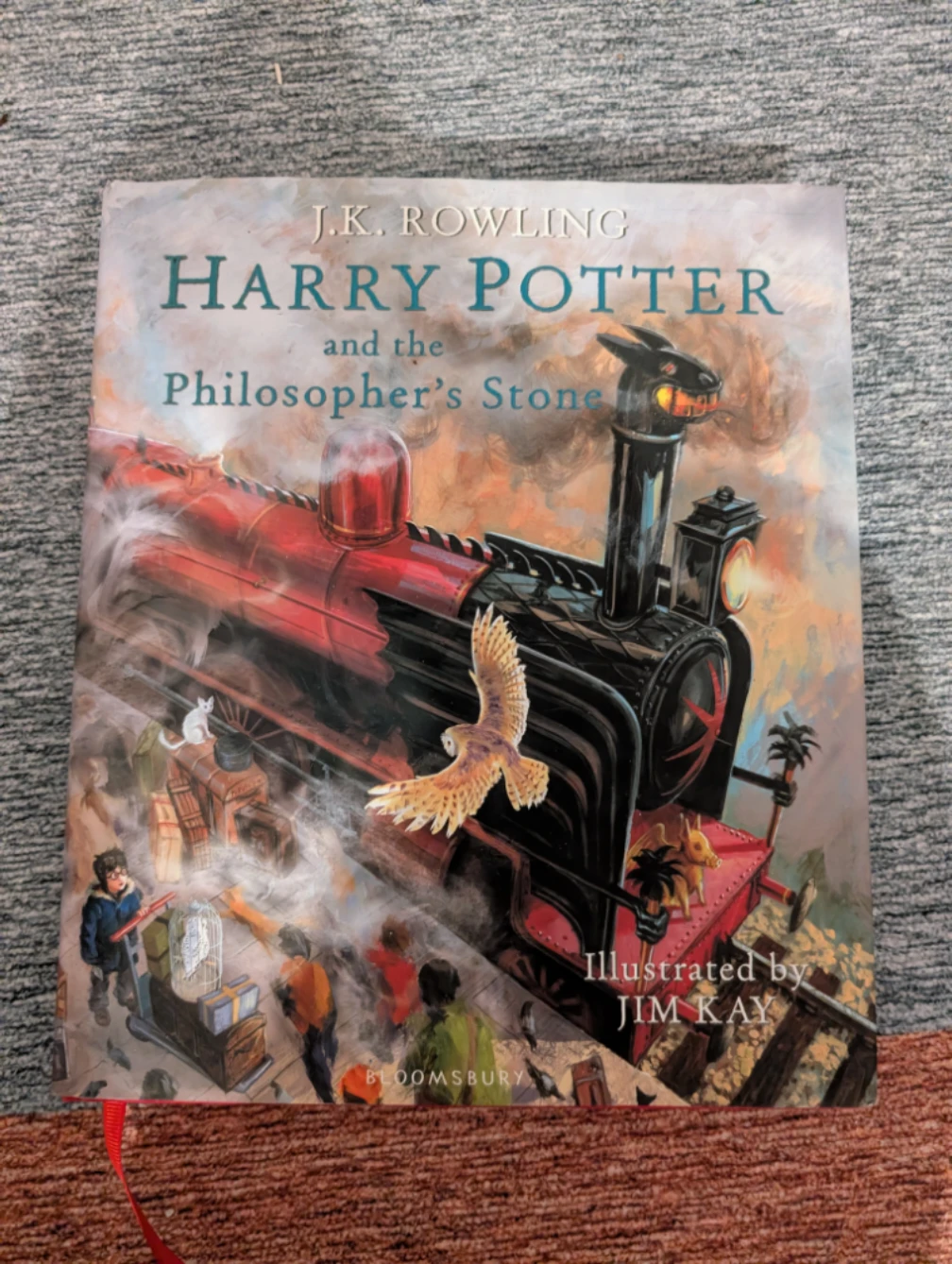 Harry Potter and the Philosopher's Stone Illustrated by Jim Kay