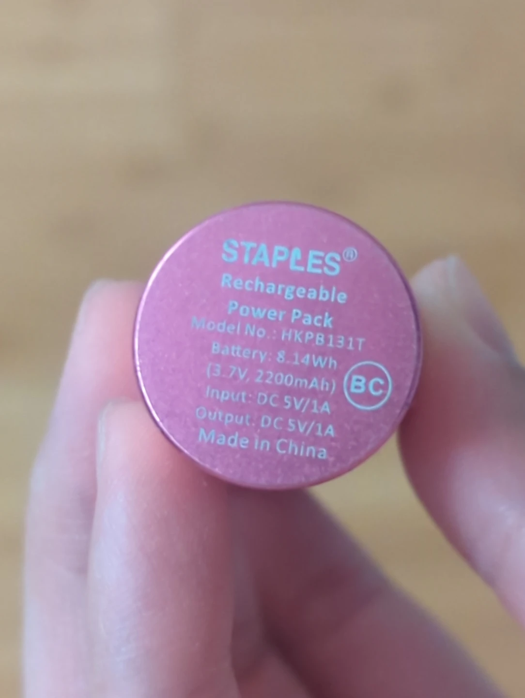 Staples Rechargeable Power Pack HKPB131T Pink ⚽
