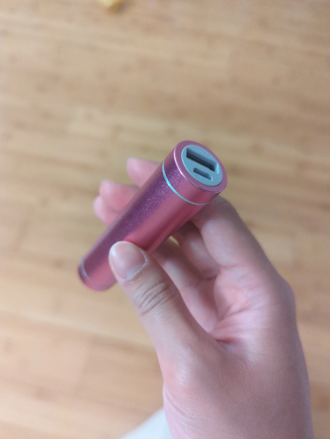 Staples Rechargeable Power Pack HKPB131T Pink ⚽ - photo 2