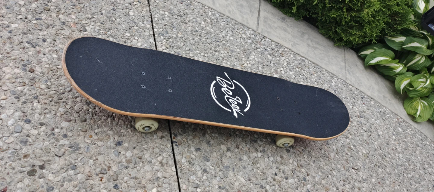 Beleev Skateboard