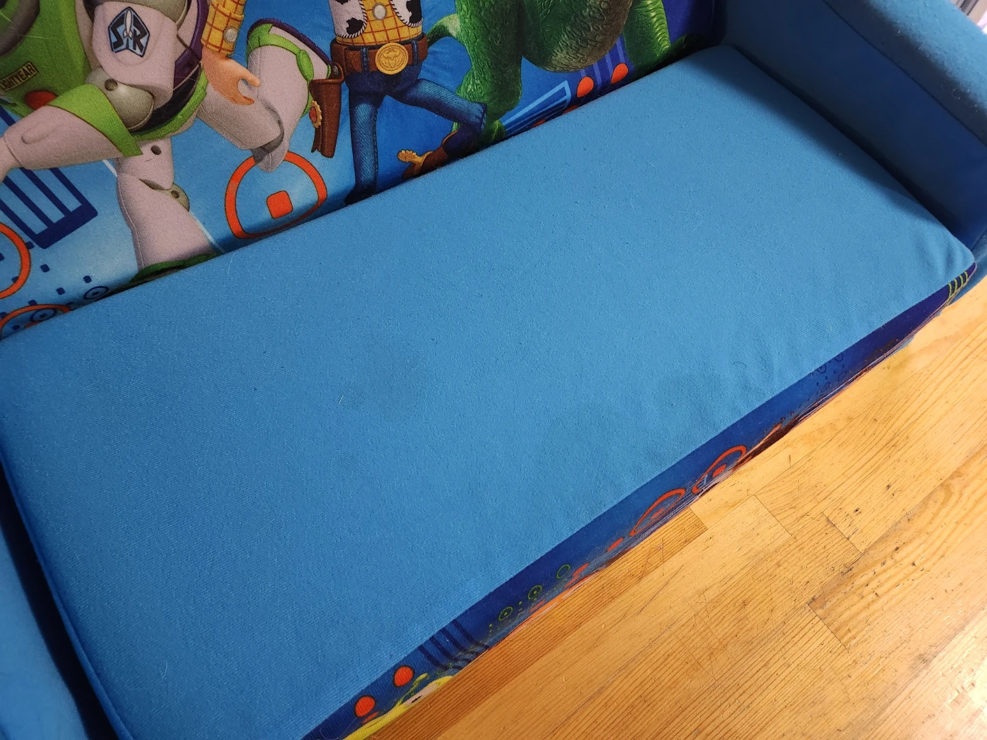 Disney Pixar Toy Story 2-in-1 Flip-Open Sofa - photo 5