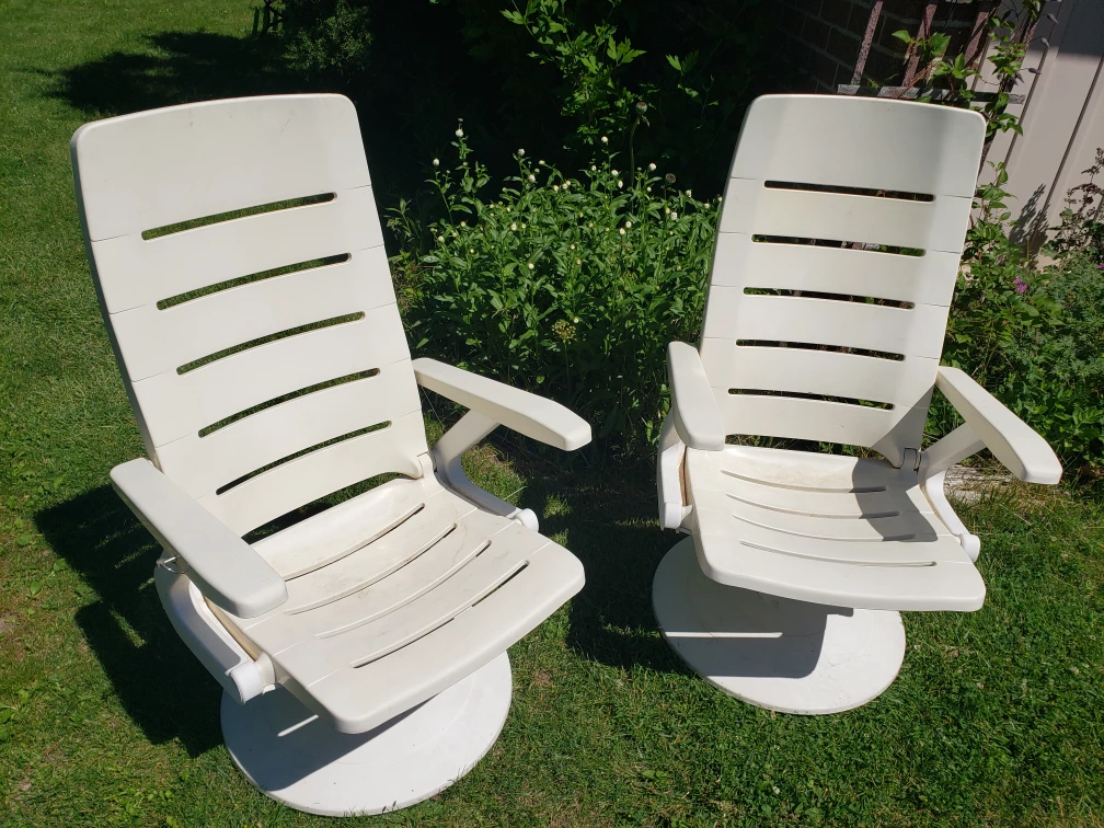 Two Plastic Swivel Patio Chairs - photo 2