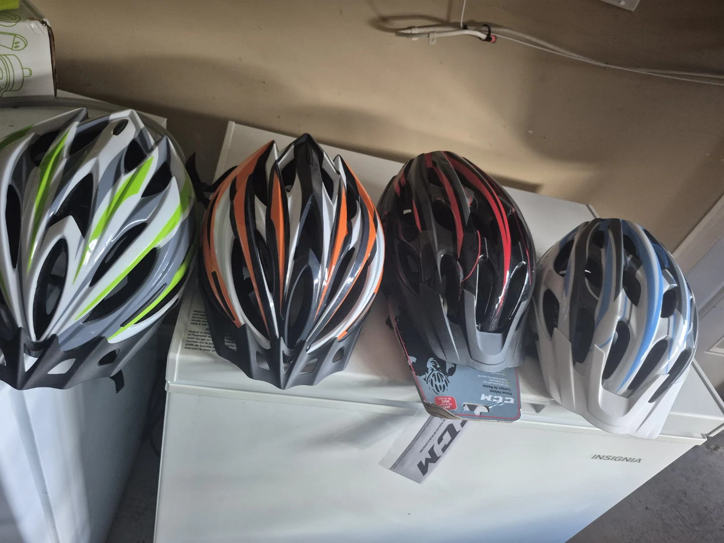 CCM Bike Helmets (4 Pack) (2 bikes) - photo 3