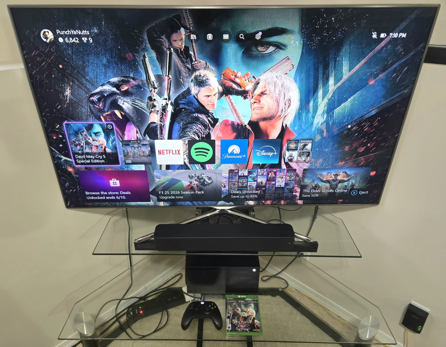 Xbox Series X + Devil May Cry 5 Special Edition
