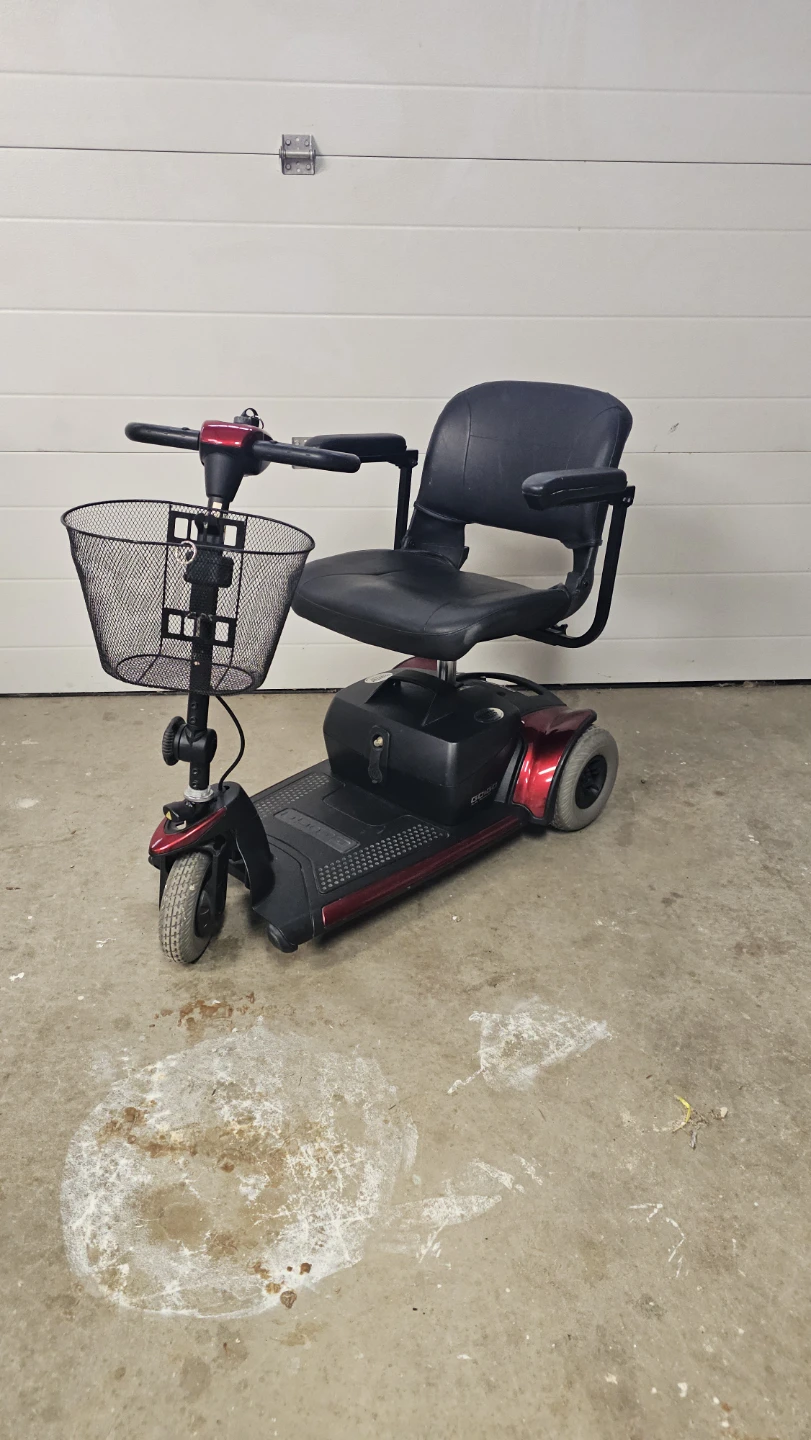 Go Go Mobility Scooter