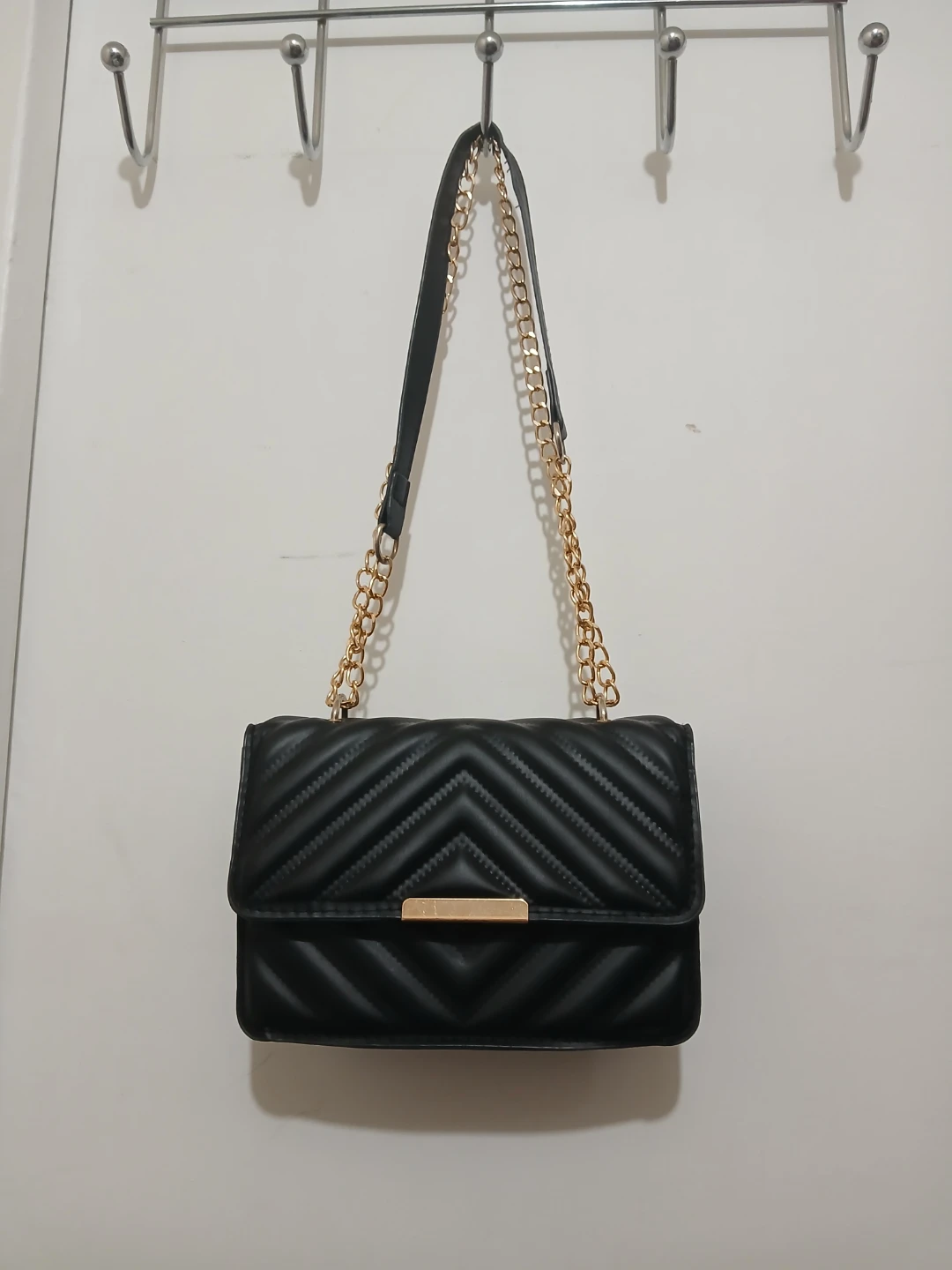 Black Quilted Shoulder Bag with Gold Chain
