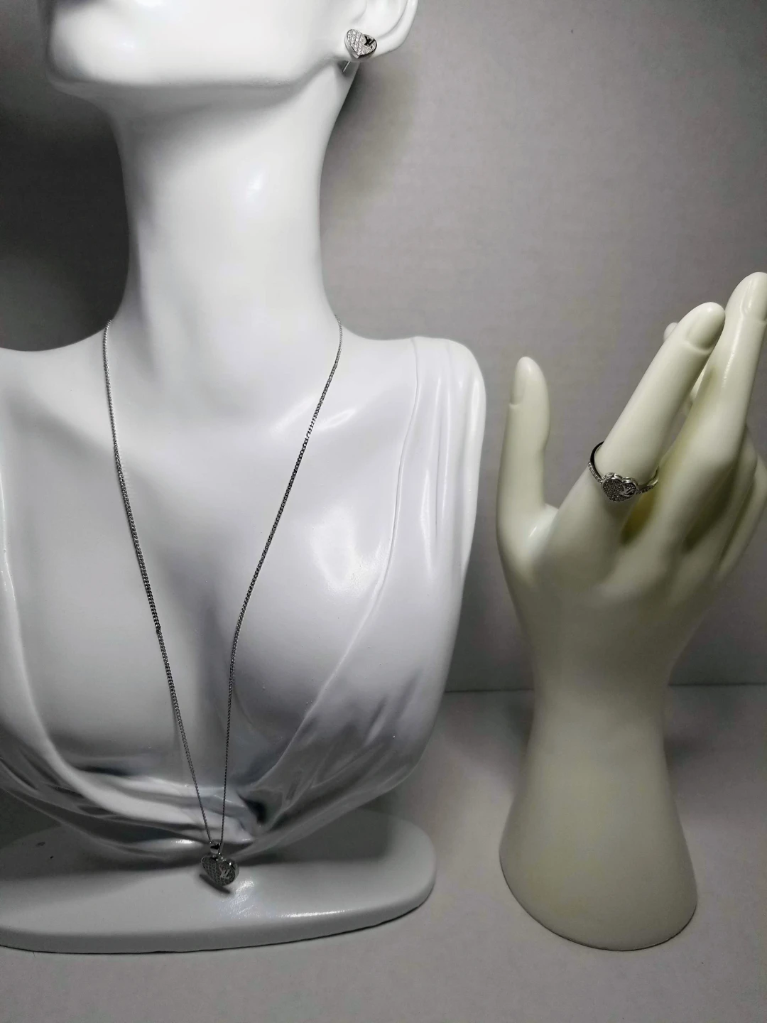 925 silver Heart Shaped Pendant Necklace & Earrings Set