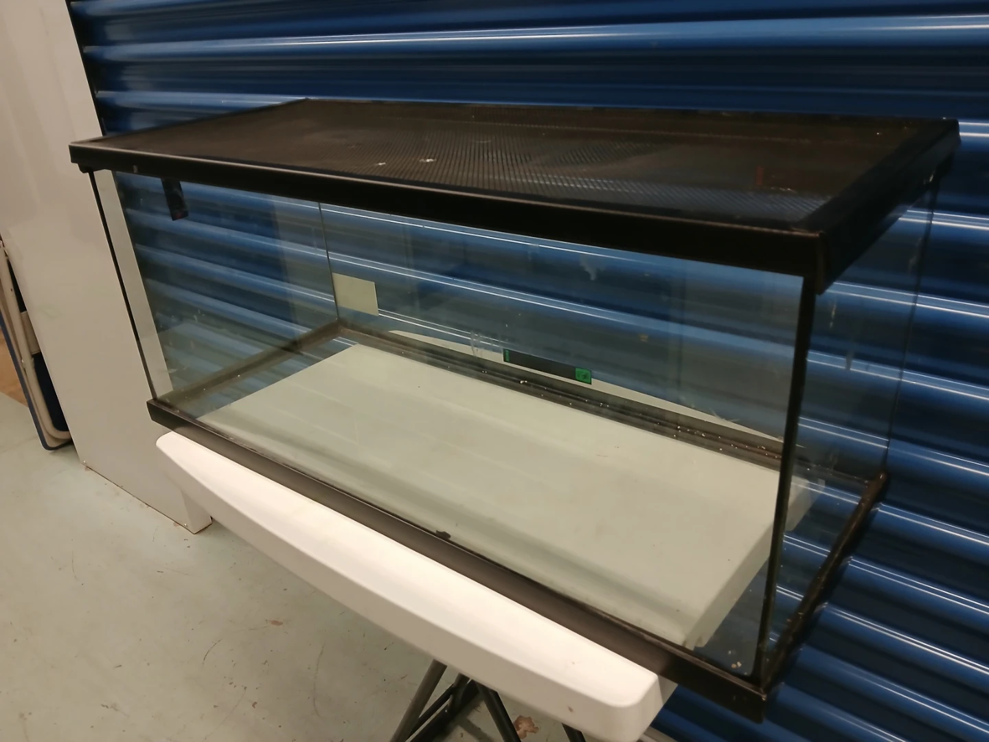 Glass Terrarium with Screen Top - photo 3