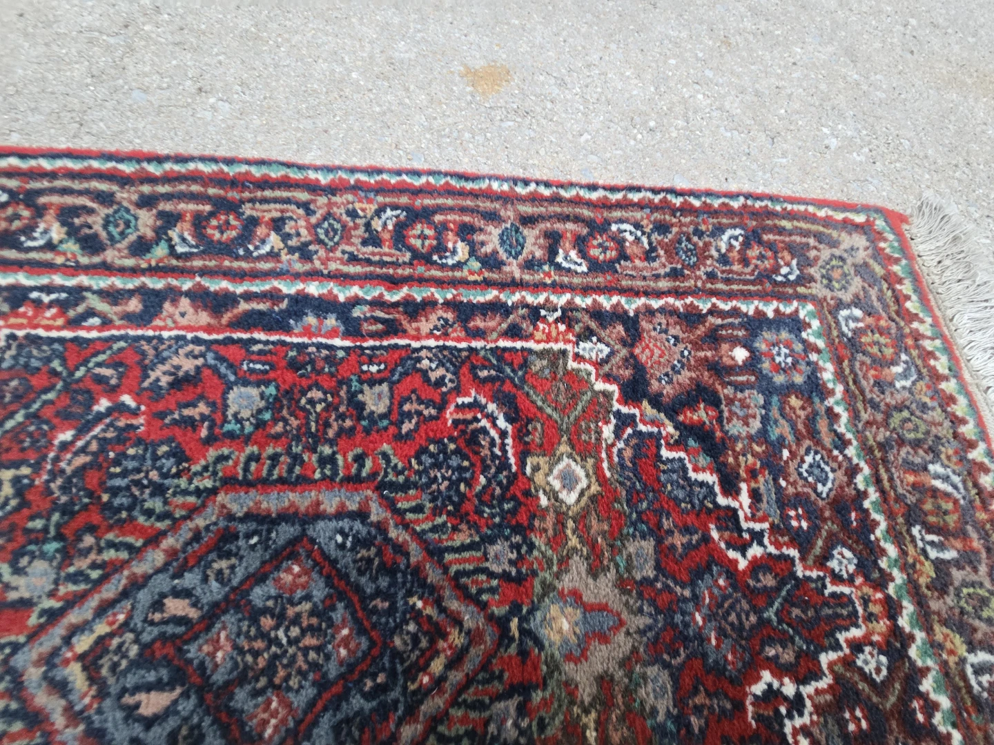 Small Indian (Bidjar) Persian Area Rug - photo 4