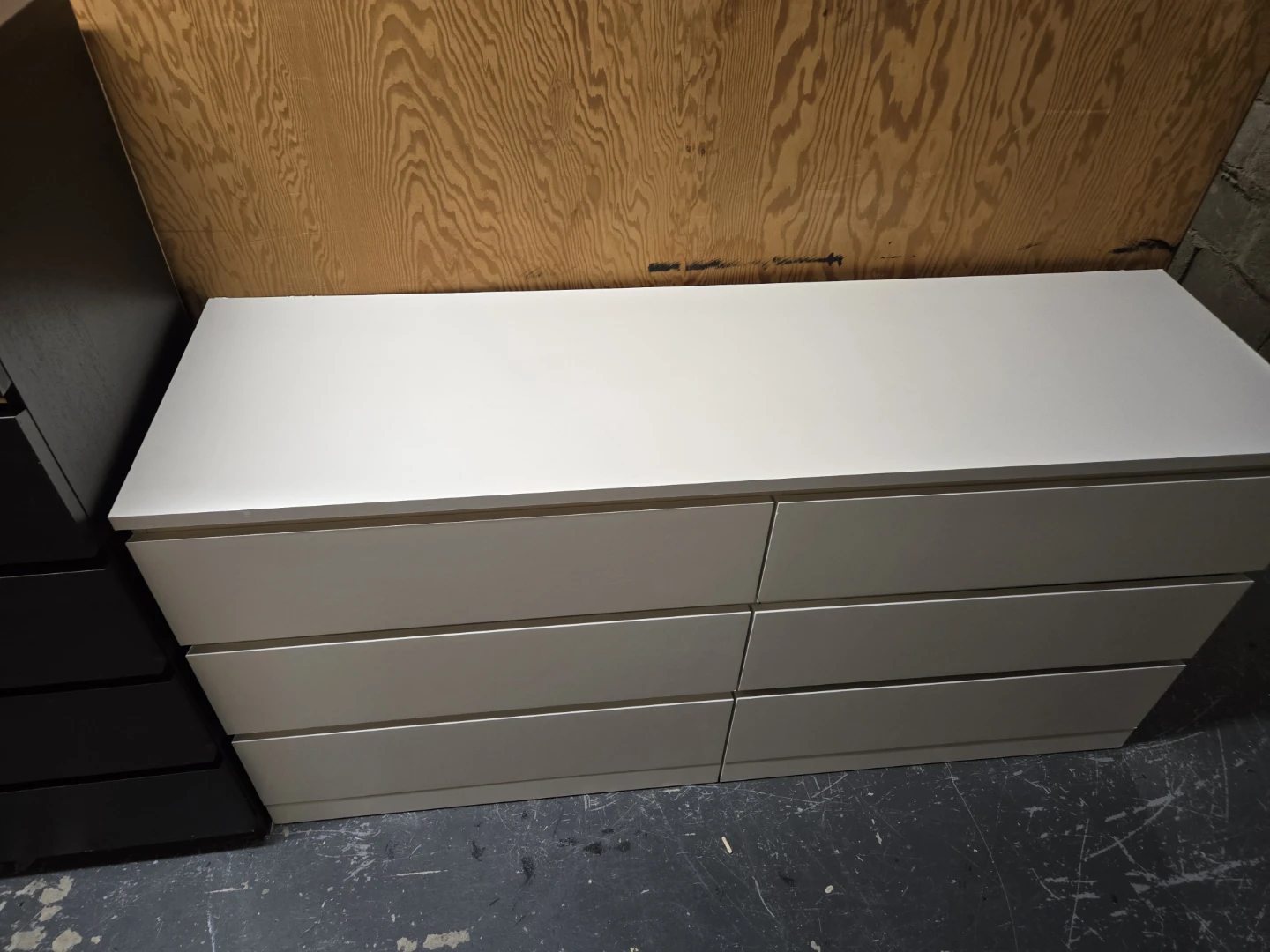 IKEA MALM 6 DRAW DRESSER WHITE COLOR