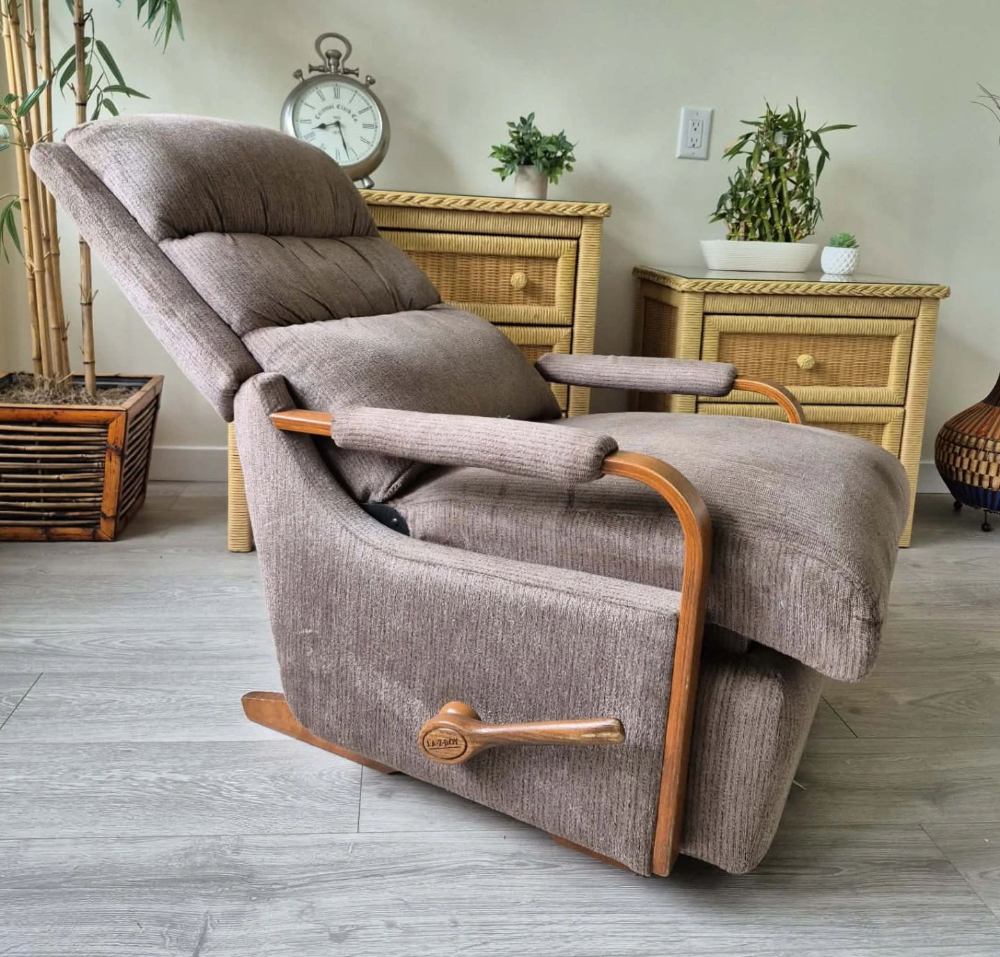 Lazy-Boy Grey Corduroy Recliner Rocking Chair - photo 2