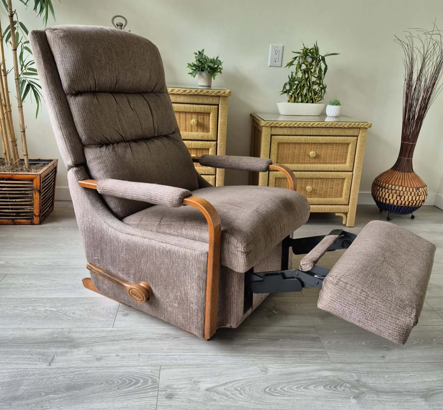 Lazy-Boy Grey Corduroy Recliner Rocking Chair - photo 3