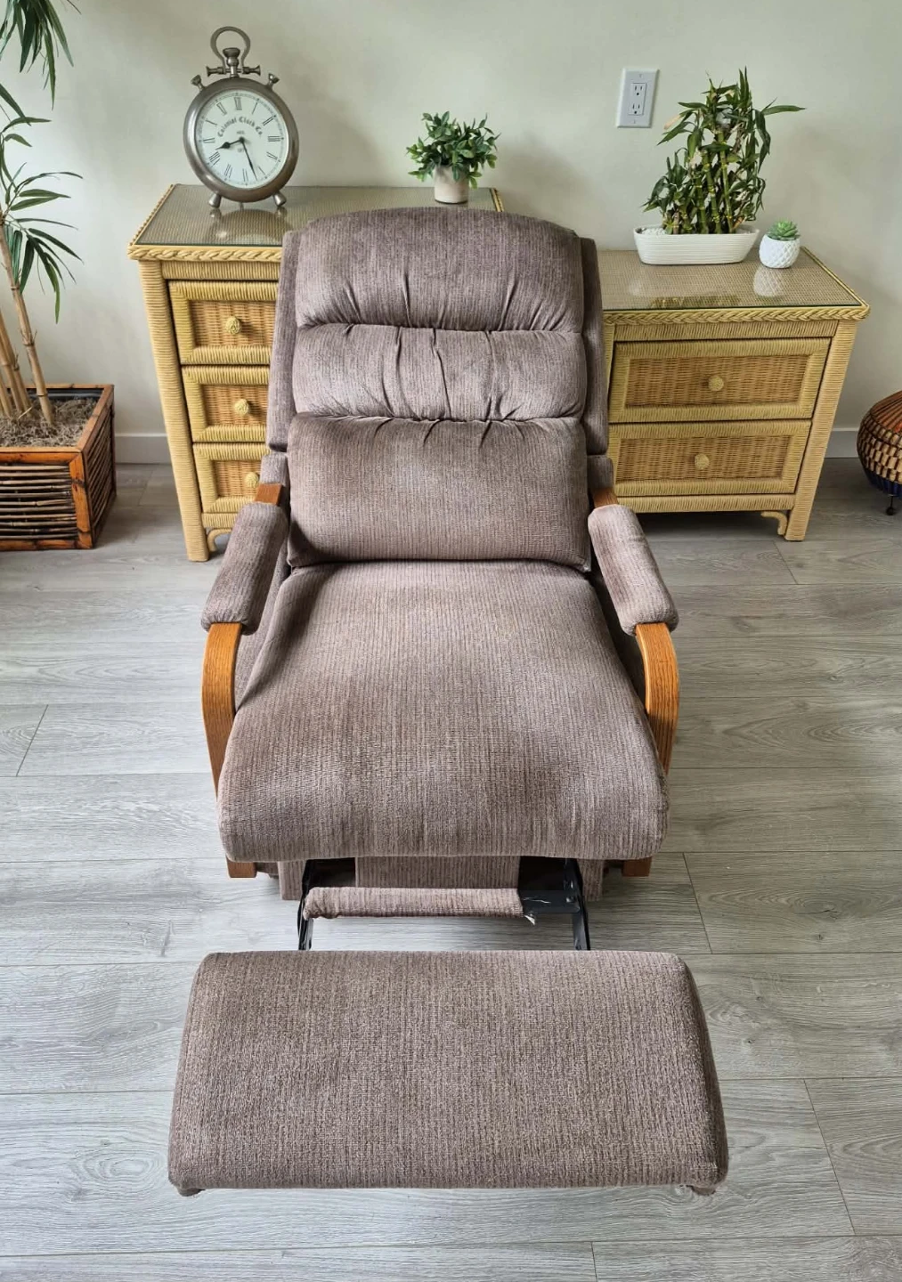 Lazy-Boy Grey Corduroy Recliner Rocking Chair - photo 5