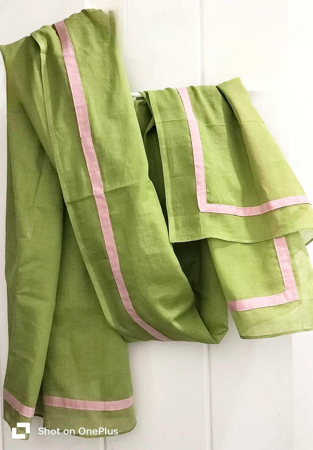 Scarves, Stoles, Hijab, Dupatta. Static Free