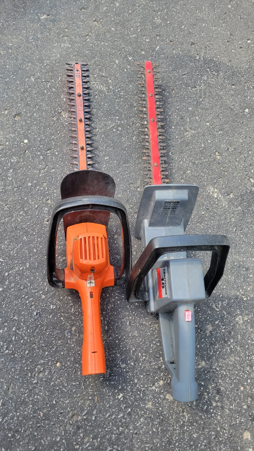18" Hedge Trimmers- B & D & Craftsman Electric like new