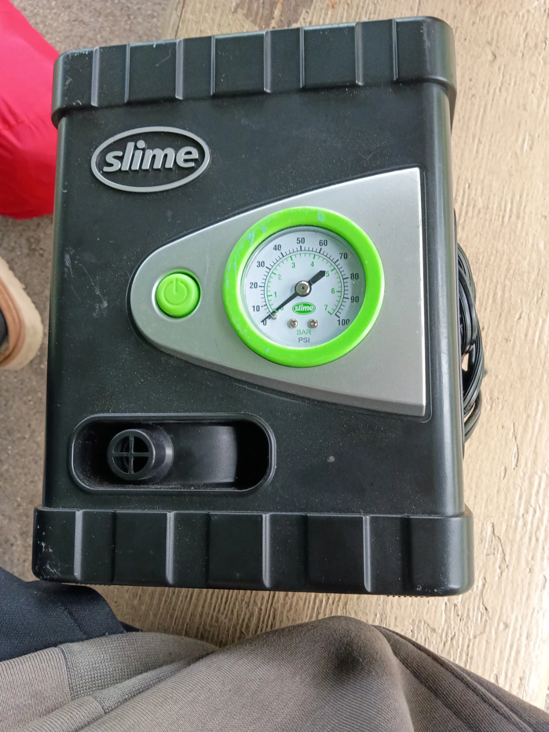 Slime Tire Inflator with Gauge