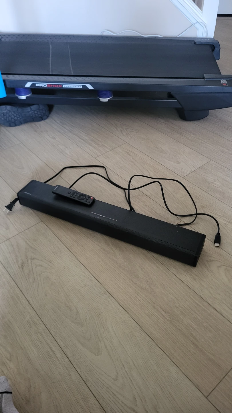 Hisense Black Soundbar with Remote